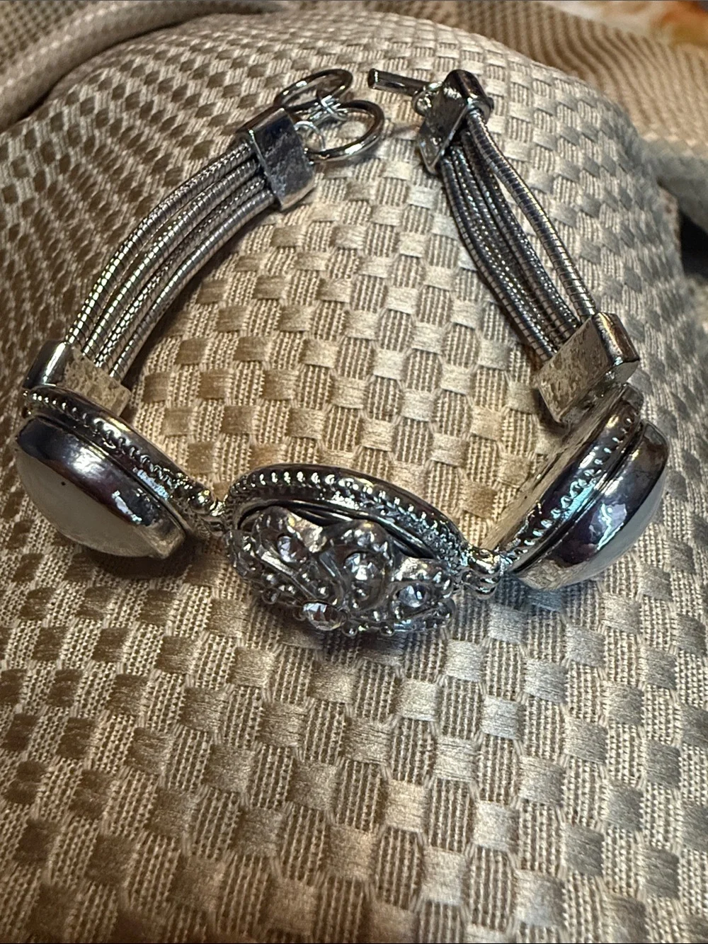 Snap polished silver